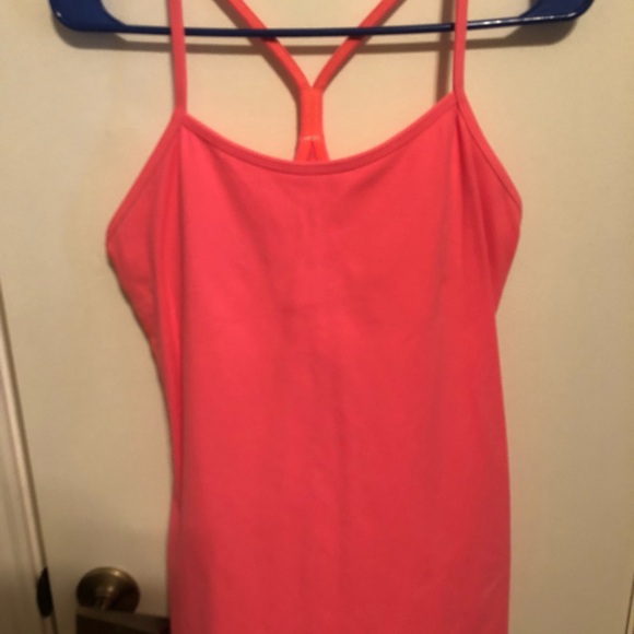 Lululemon power Y tank - Picture 3 of 4